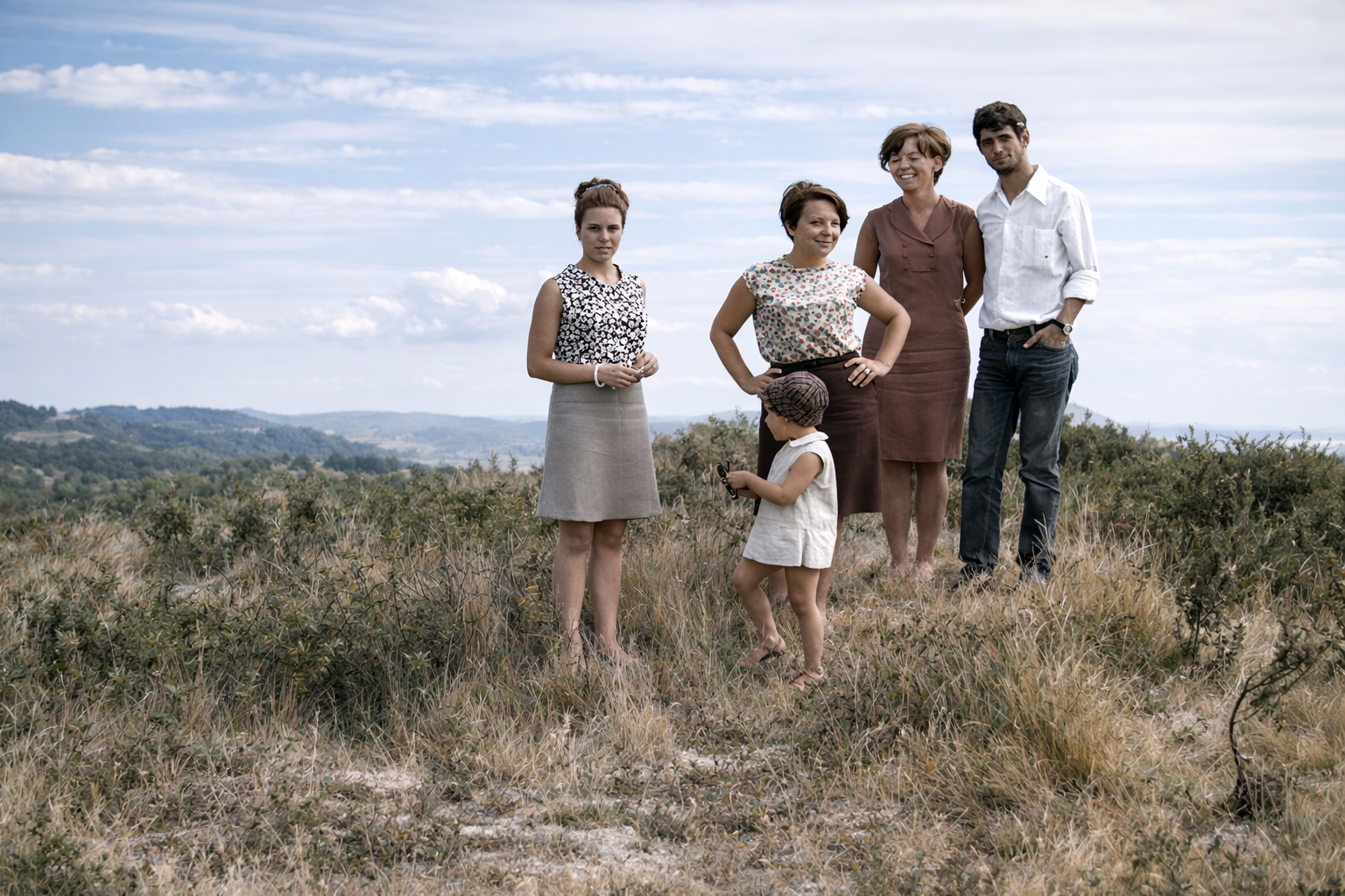 Família ao ar livre na natureza