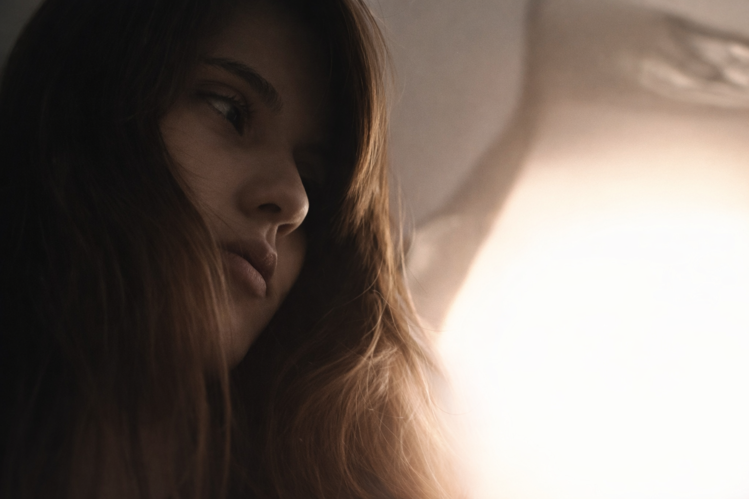 Retrato suave em luz quente