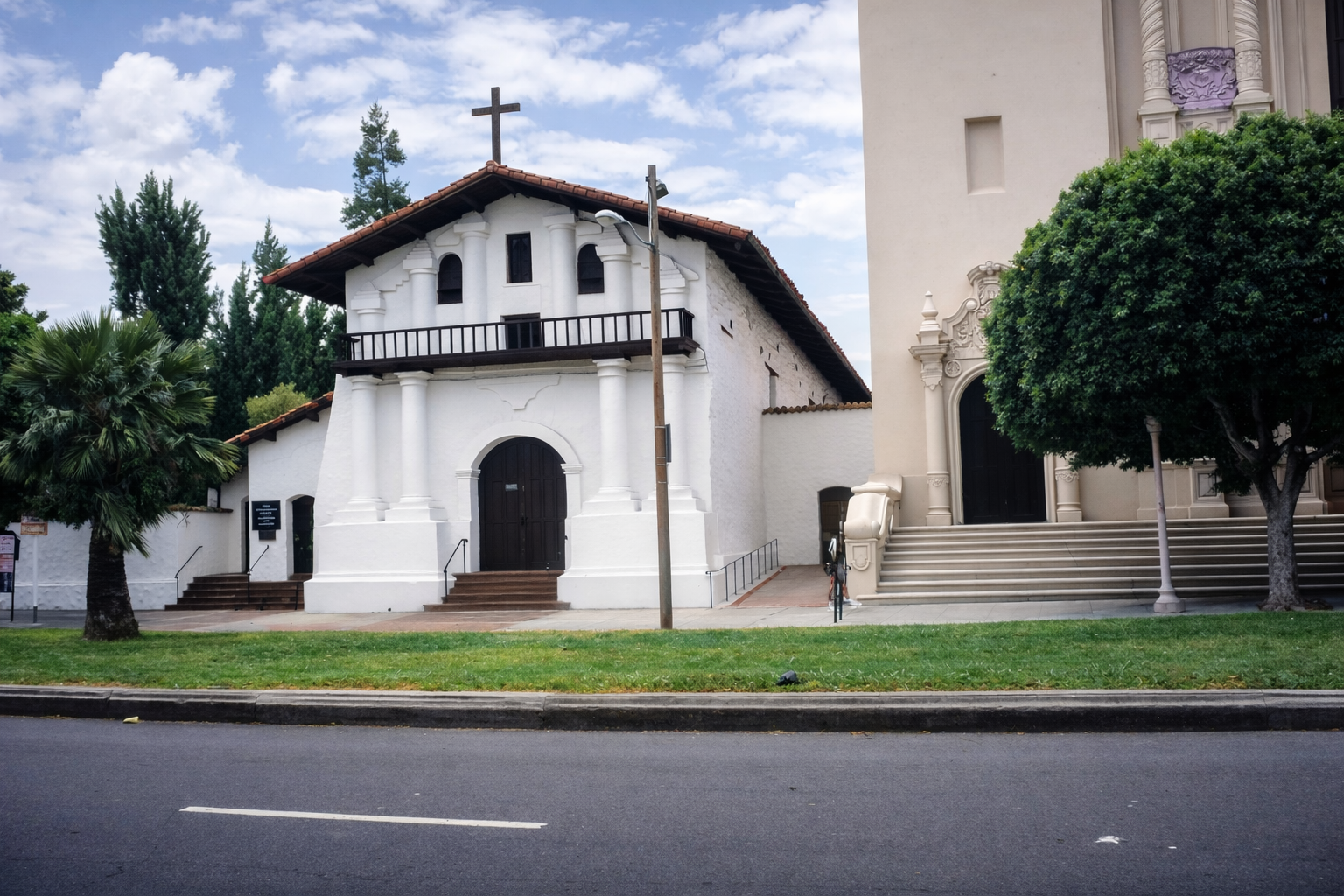 Igreja histórica e igreja ornamental