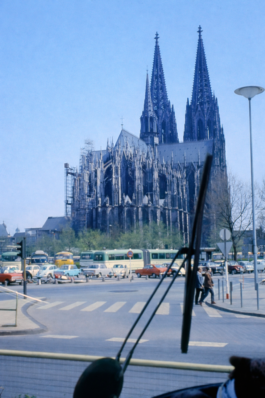 Catedral de Colônia e movimento urbano