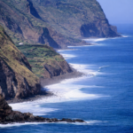 Costa dramática de Madeira