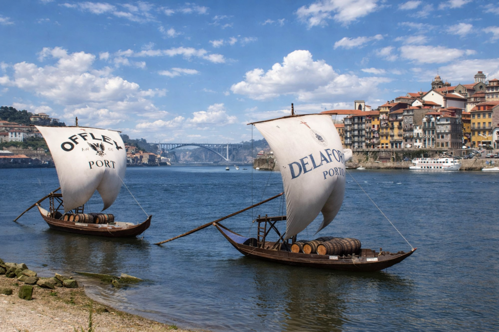 Barcos Rabelo no Douro em Porto