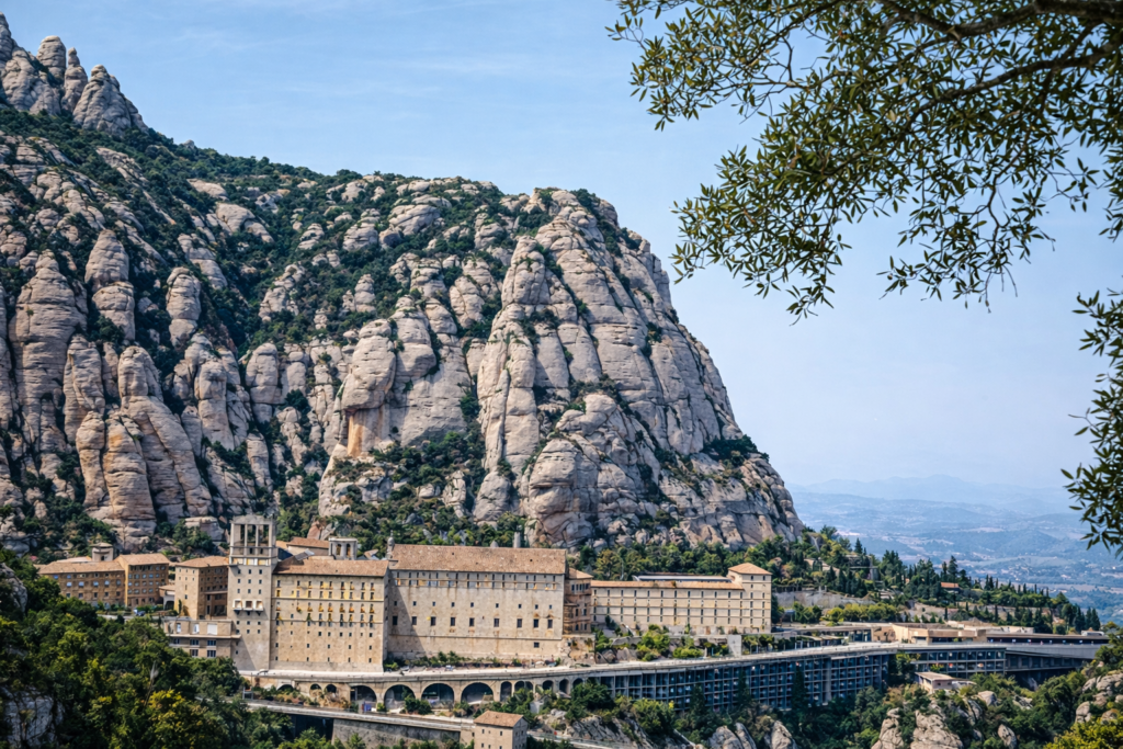 Monastério de Montserrat e montanhas