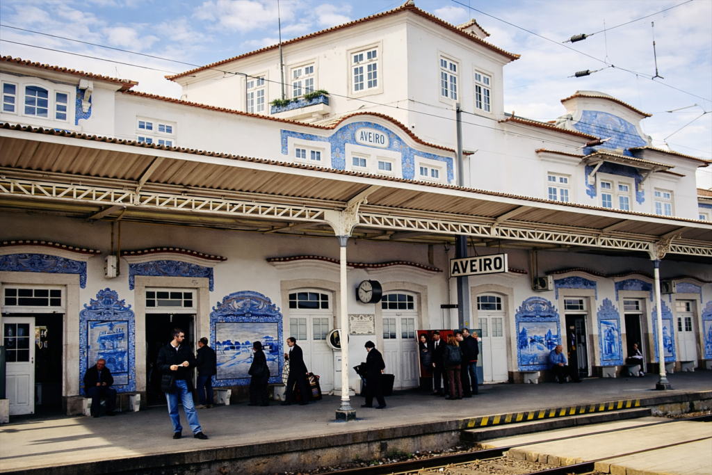 Estação de Aveiro durante o dia