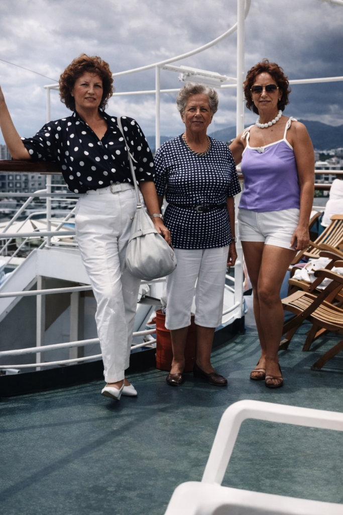 Amigas no convés do navio