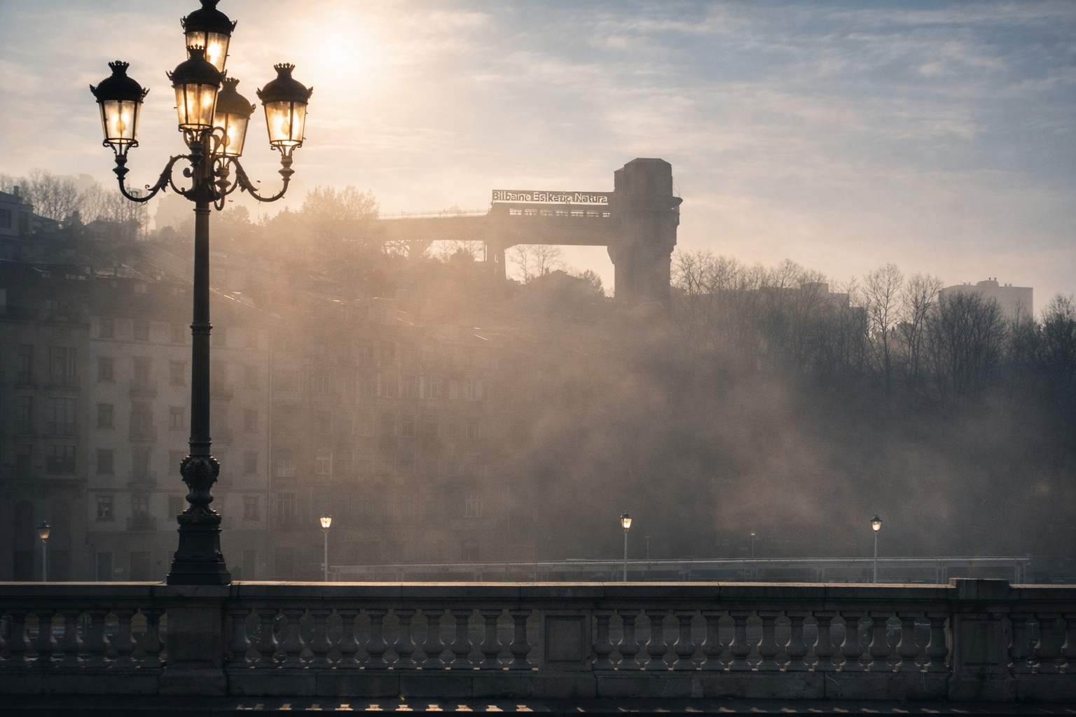 Amanhecer dourado sobre a cidade