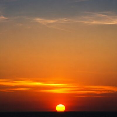 Pôr do sol sobre o oceano