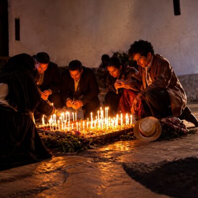 Vigília de velas no pátio